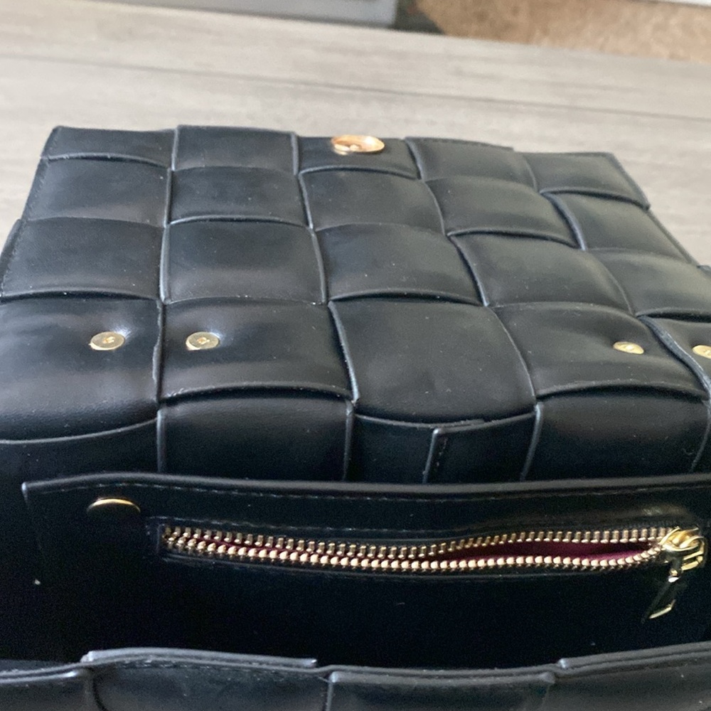 Urban Expressions Elegant Black Quilted Chain Bag in Black - Picture 4 of 6